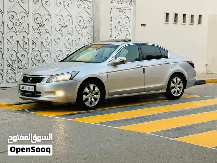 Honda Accord 2010 photo 2