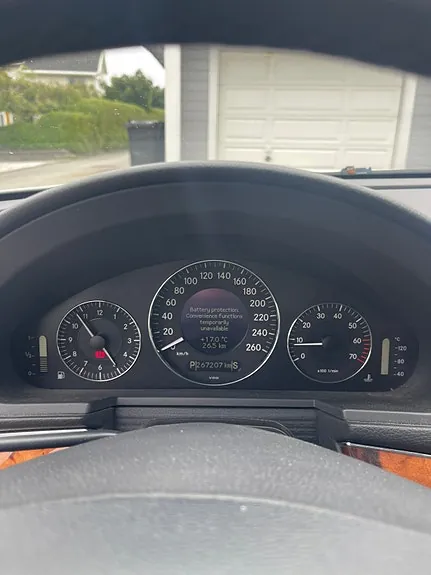 Mercedes-Benz 260 E