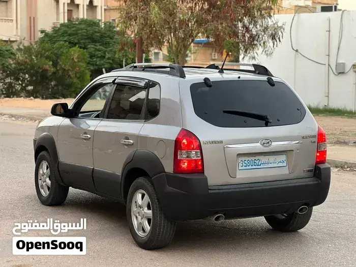 Hyundai Tucson 2008 photo 2