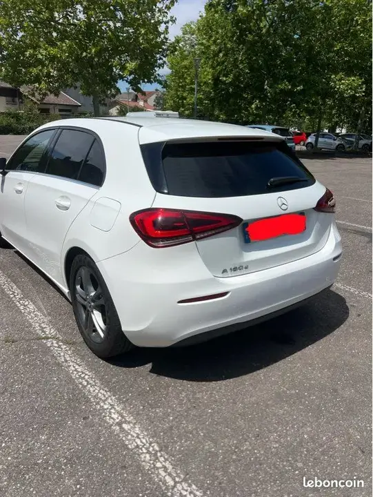 Mercedes-Benz A-Class 2018 photo 2