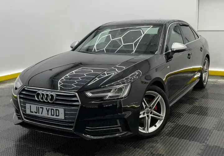 Audi A4 2017 photo 3