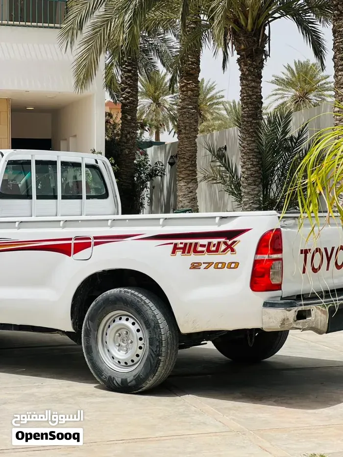 Toyota Hilux 2012 photo 4