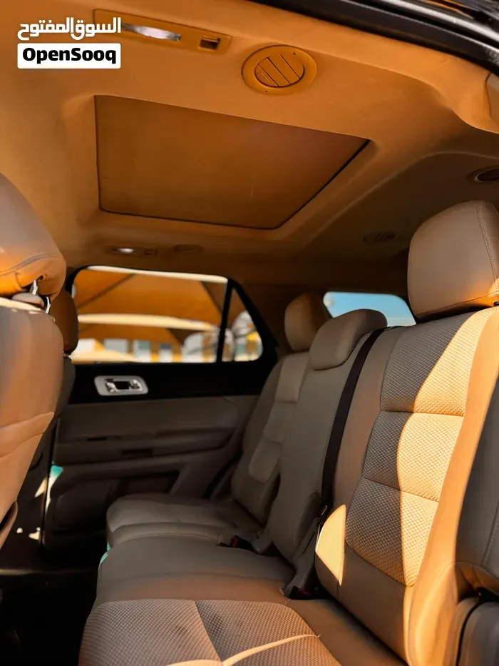 Ford Explorer 2013 photo 2