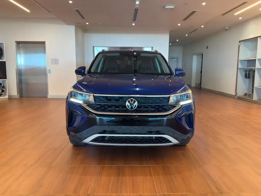 Volkswagen Taos 2023 photo 2