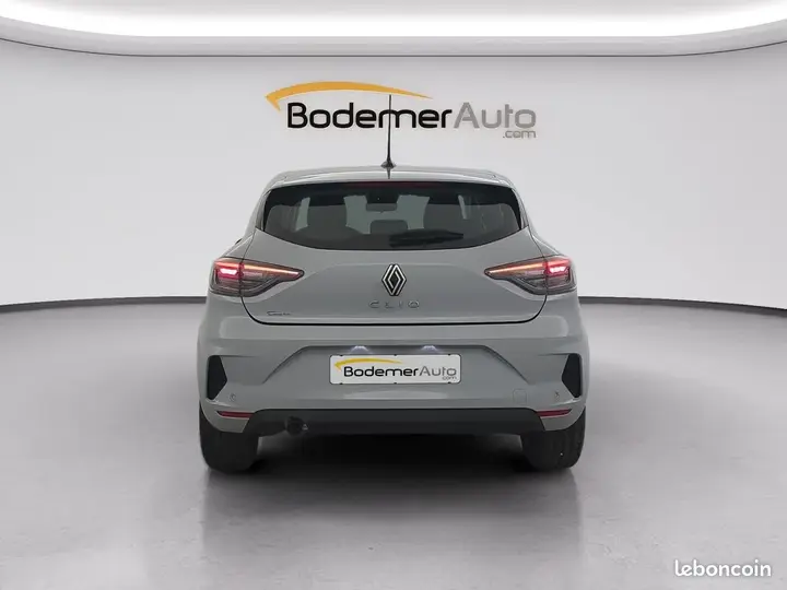 Renault Clio 2025 photo 4