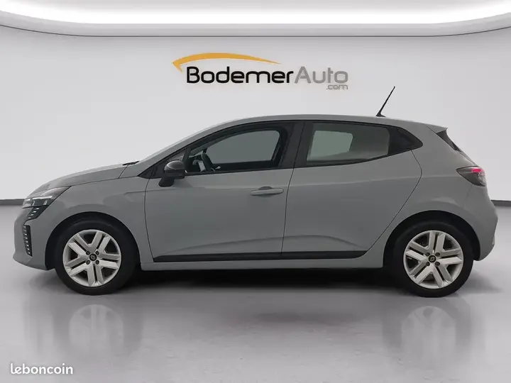 Renault Clio 2025 photo 2