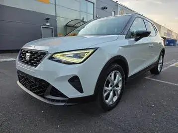 Seat Arona 2023 photo 3