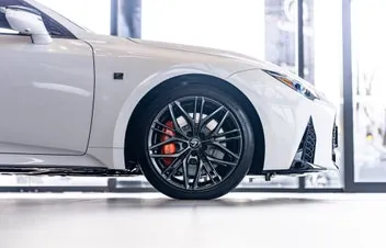 Lexus Is 500 2024 photo 5