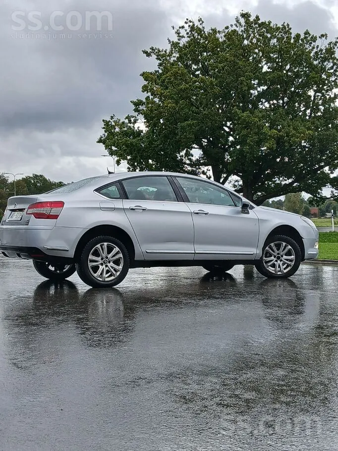 Citroen C5 2011 photo 3