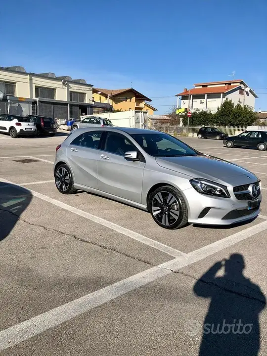 Mercedes-Benz A 2017 photo 2