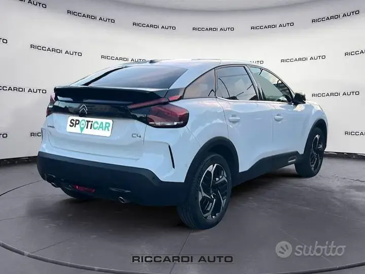 Citroen C4 2023 photo 4