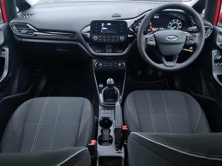 Ford Fiesta 2018 photo 2