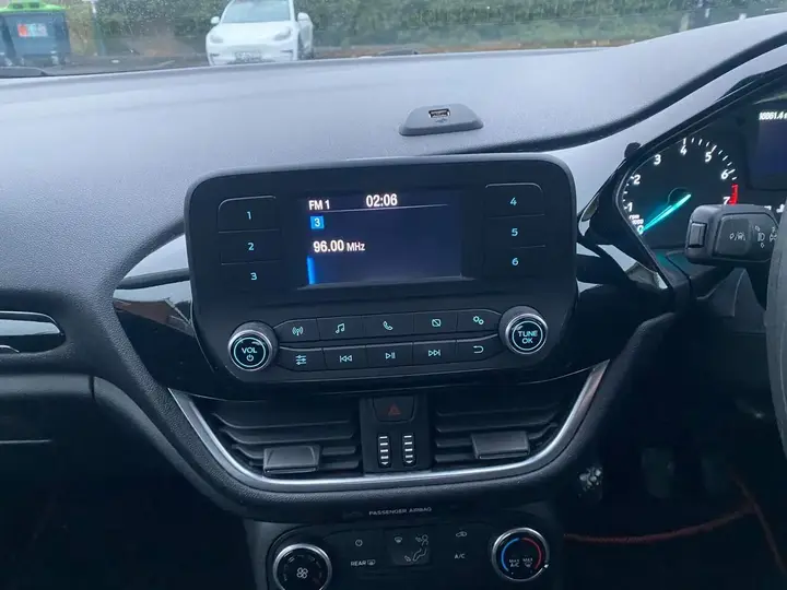 Ford Fiesta 2018 photo 3