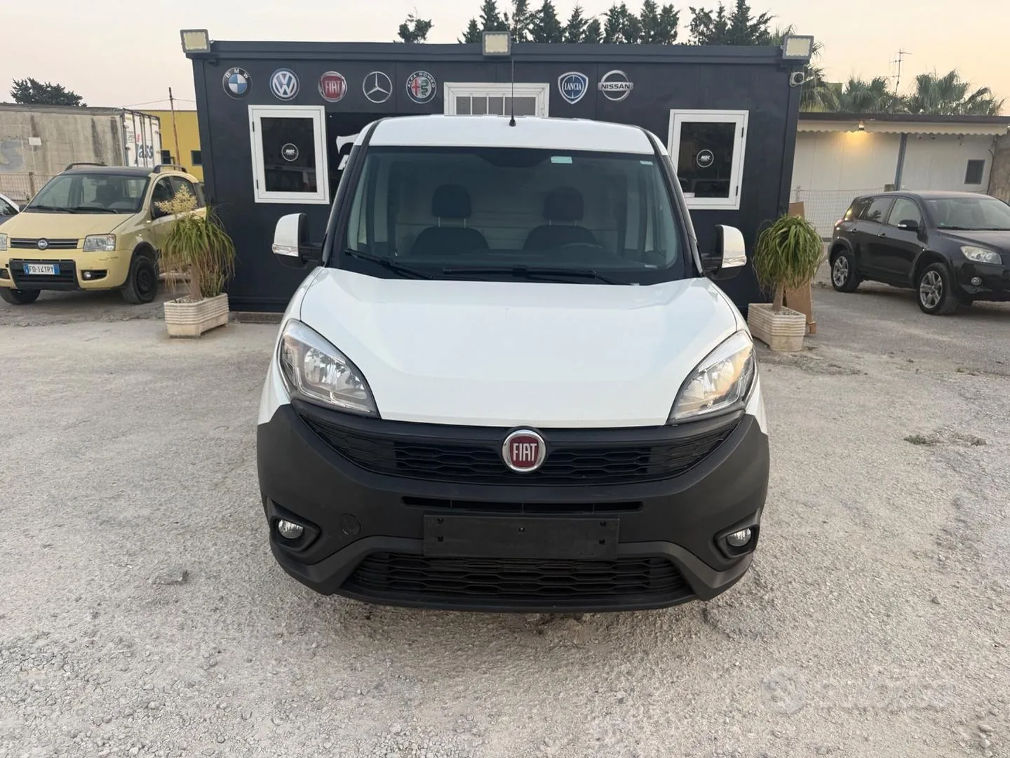 Fiat Doblo 2017 photo 2