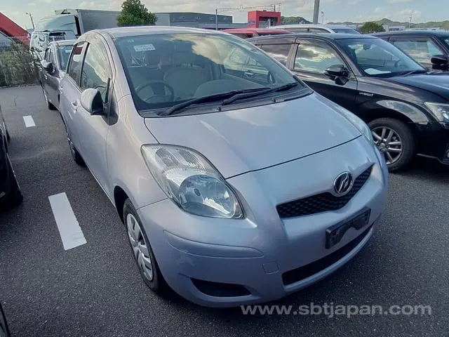 Toyota Vitz F