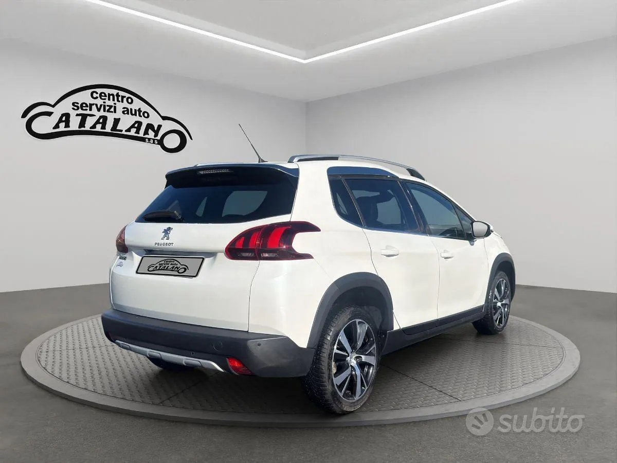 Peugeot 2008 2019 photo 5