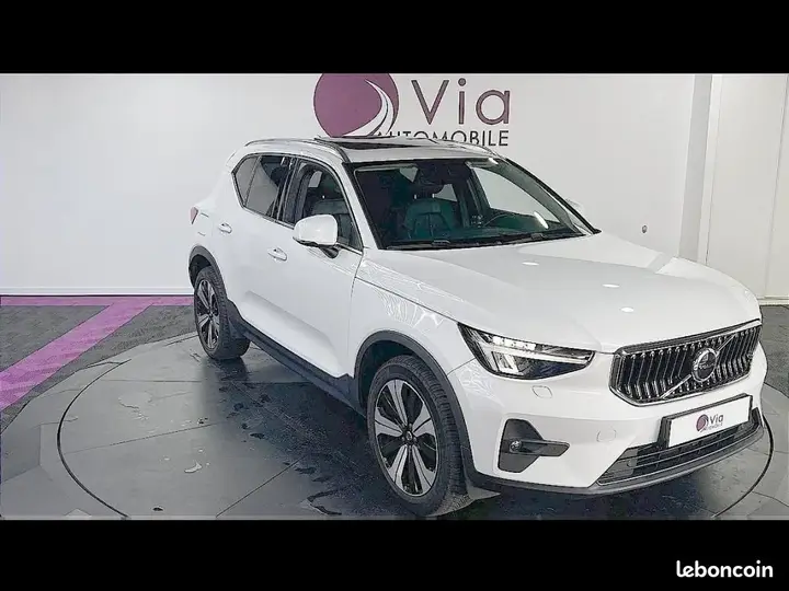 Volvo Xc40 2023 photo 2