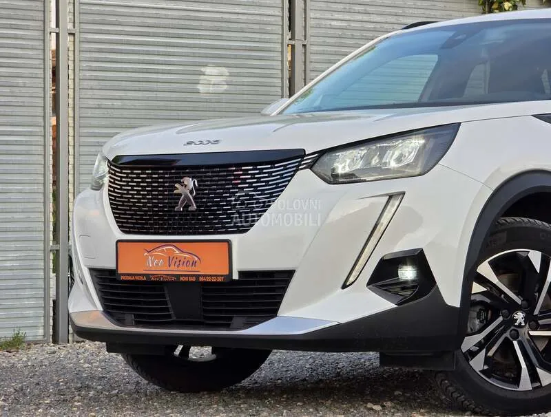 Peugeot 2008 2021 photo 2