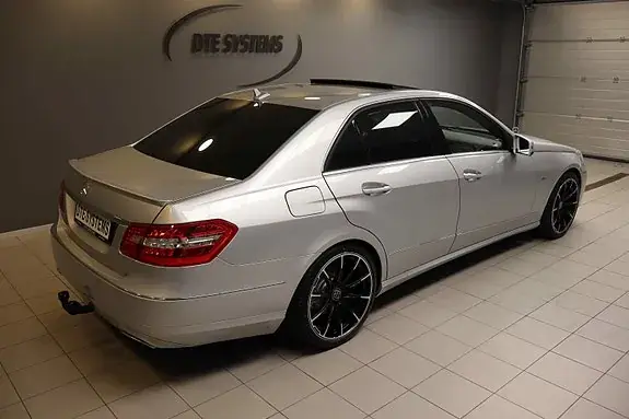 Mercedes-Benz E 350 2012 photo 2