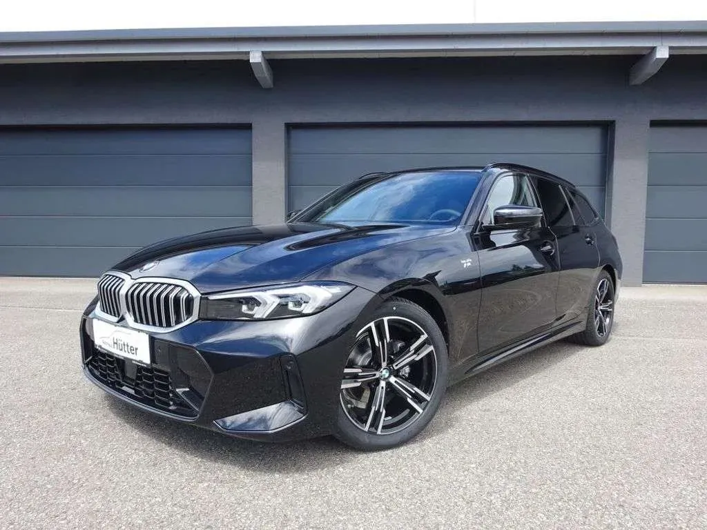 BMW 3 Series 2024 photo 2