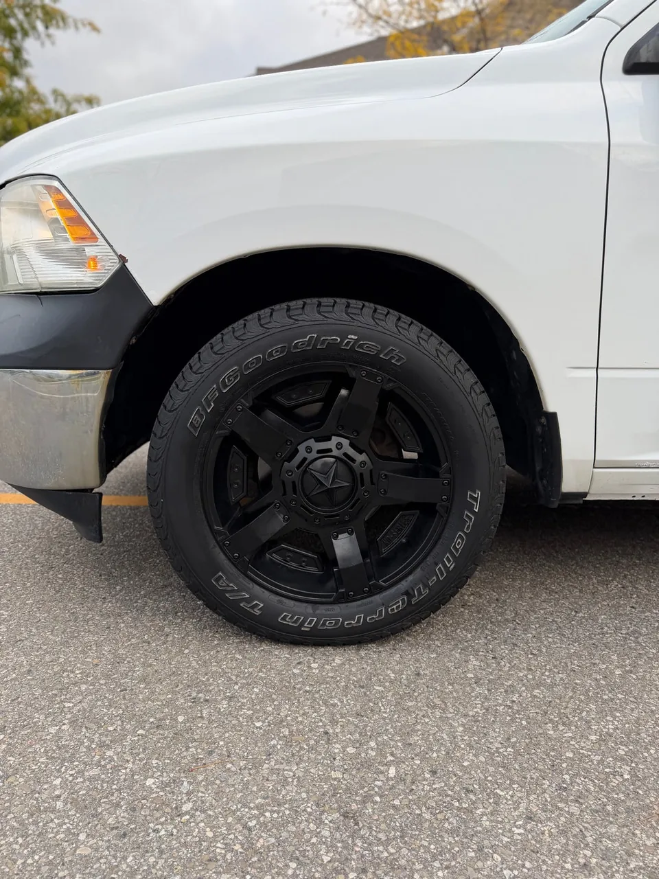 Dodge Ram 1500 2014 photo 2