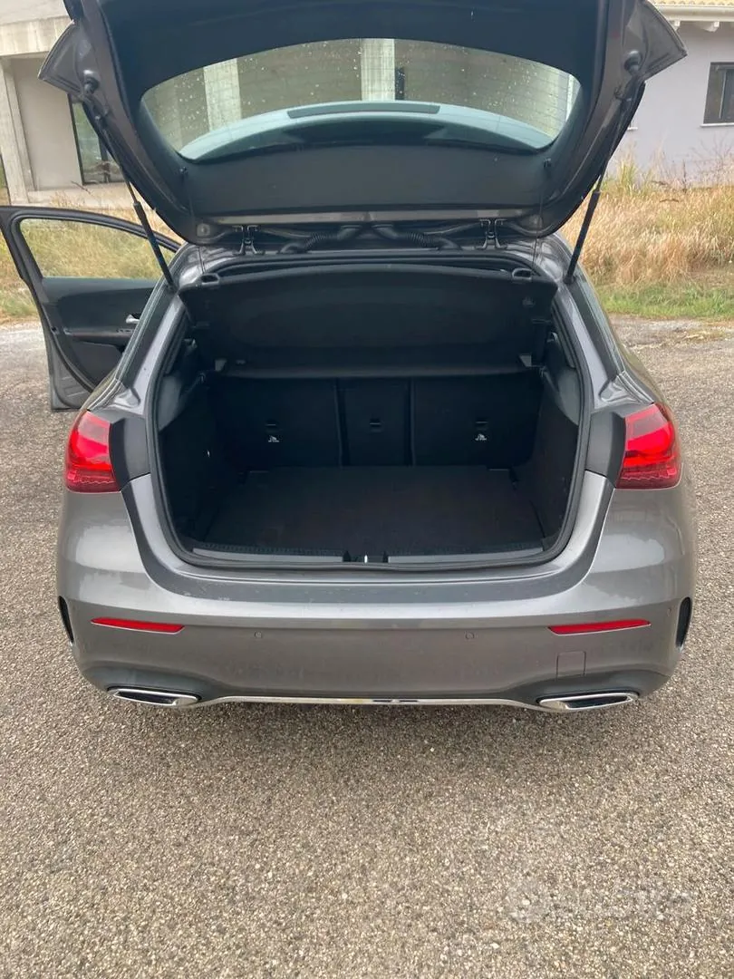 Mercedes-Benz A 180 2023 photo 4