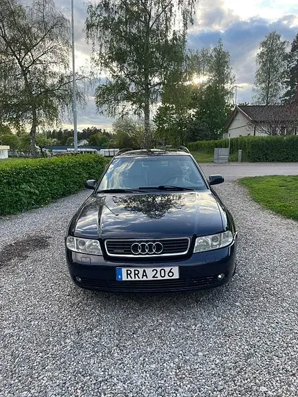 Audi A4 2000 photo 2