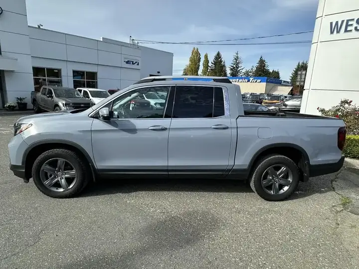 Honda Ridgeline 2023 photo 2