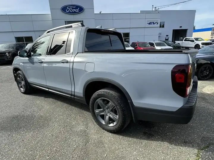 Honda Ridgeline 2023 photo 3