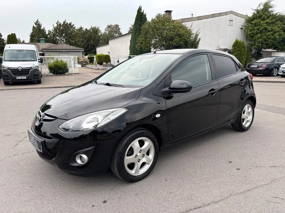 Mazda 2