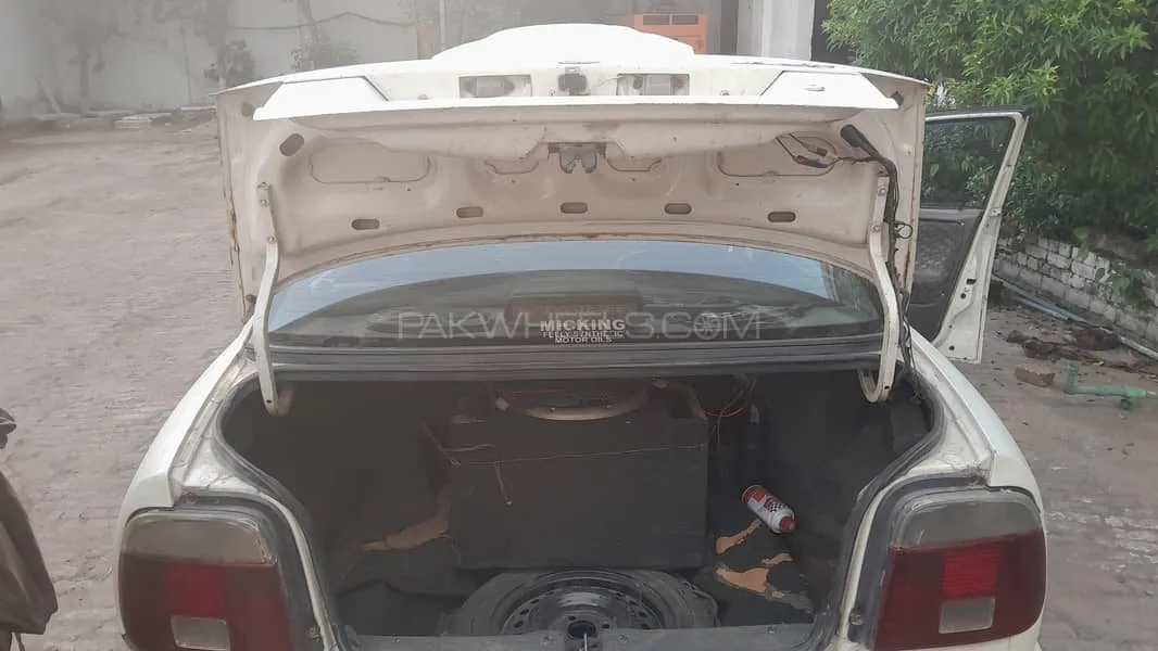 Suzuki Baleno