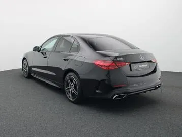 Mercedes-Benz C-Class 2025 photo 2