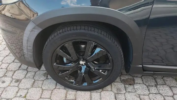 Peugeot 2008 2017 photo 4
