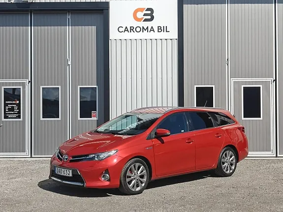 Toyota Auris 2014 photo 2
