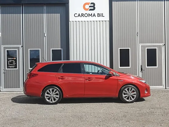 Toyota Auris 2014 photo 5