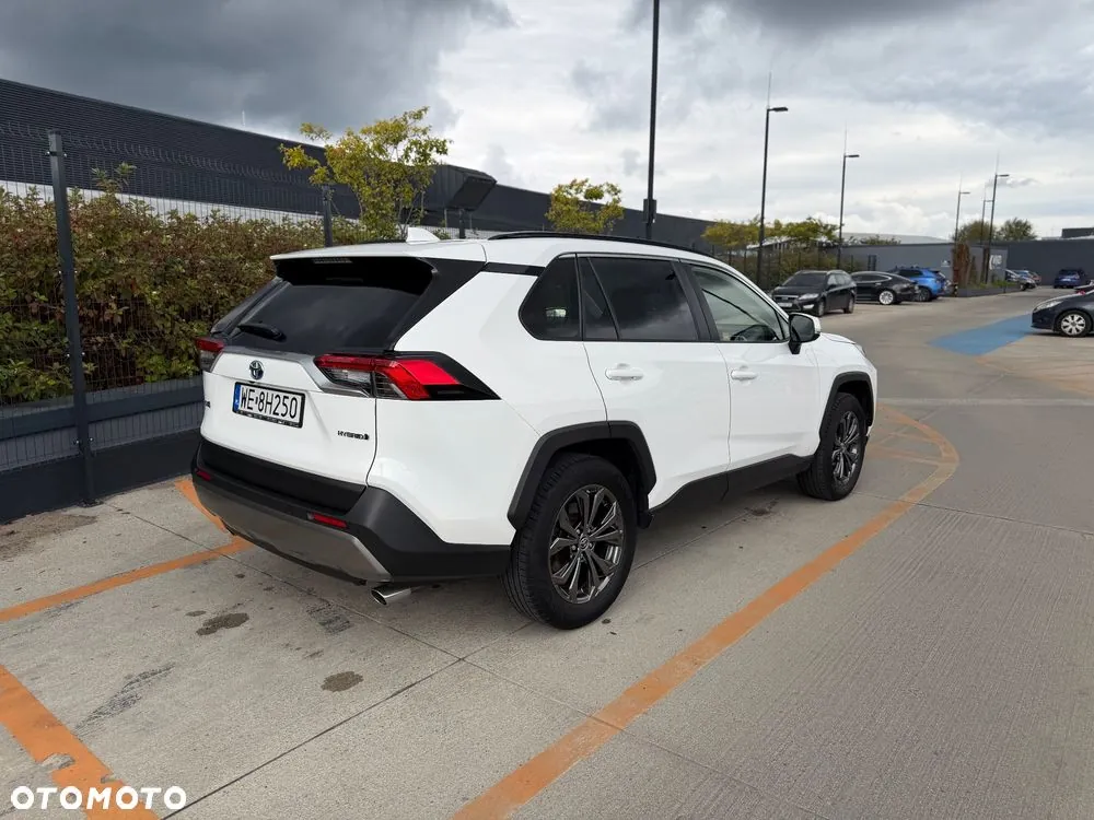 Toyota Rav4 2022 photo 3