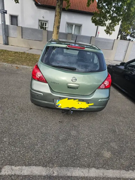 Nissan Tiida 2008 photo 2