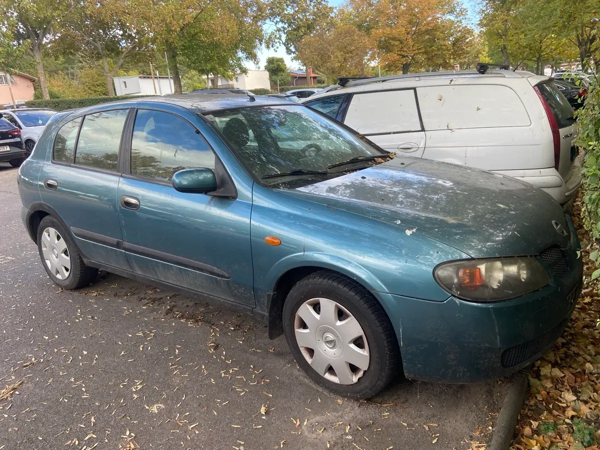 Nissan Almera