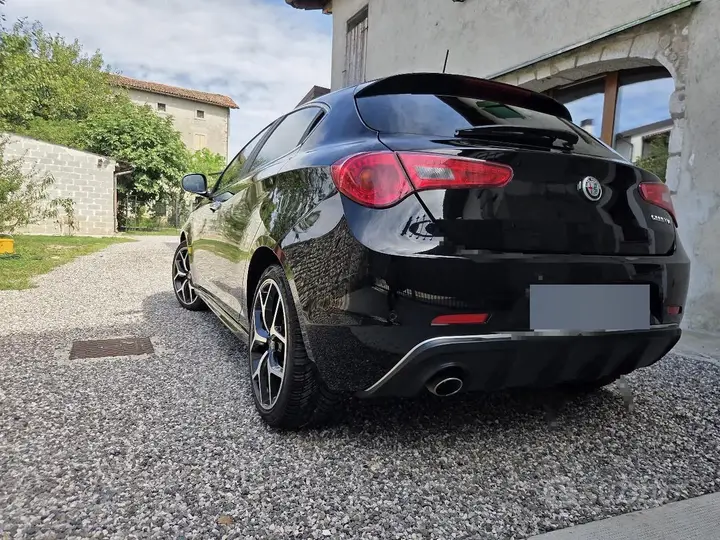 Alfa Romeo Giulietta 2019 photo 5