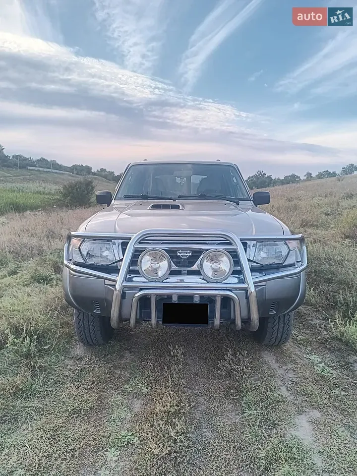 Nissan Patrol 2000 photo 3