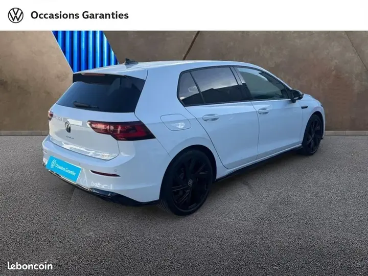 Volkswagen Golf 2024 photo 3