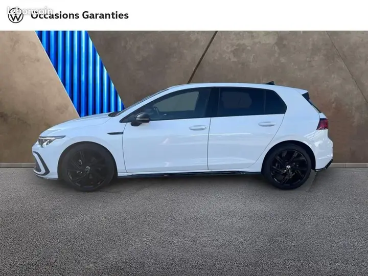 Volkswagen Golf 2024 photo 2