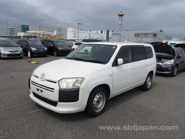Toyota Succeed Van 2015 photo 2