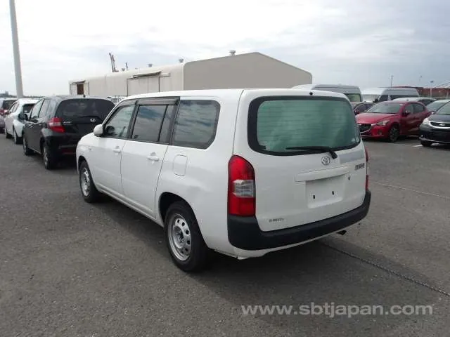 Toyota Succeed Van 2015 photo 3