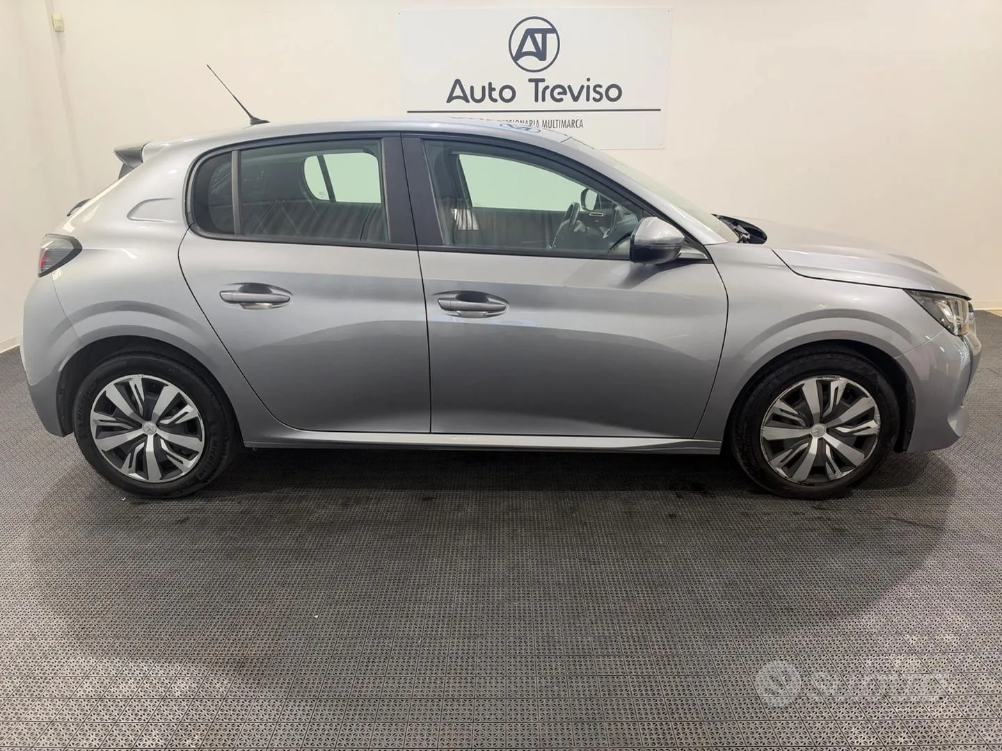Peugeot 208 2020 photo 4