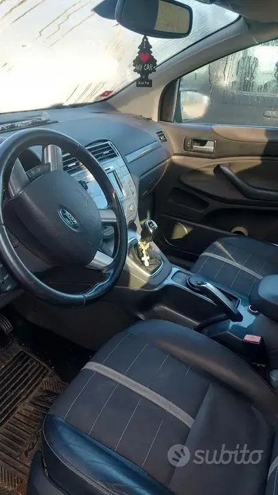 Ford Kuga 2009 photo 2