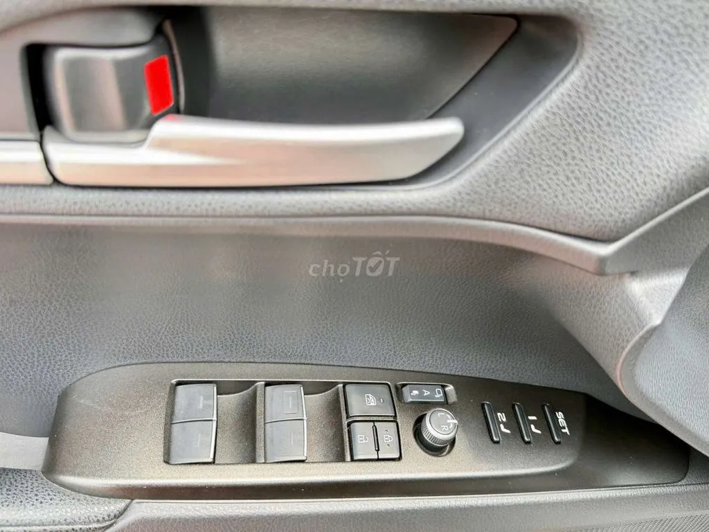 Toyota Camry 2025 photo 5