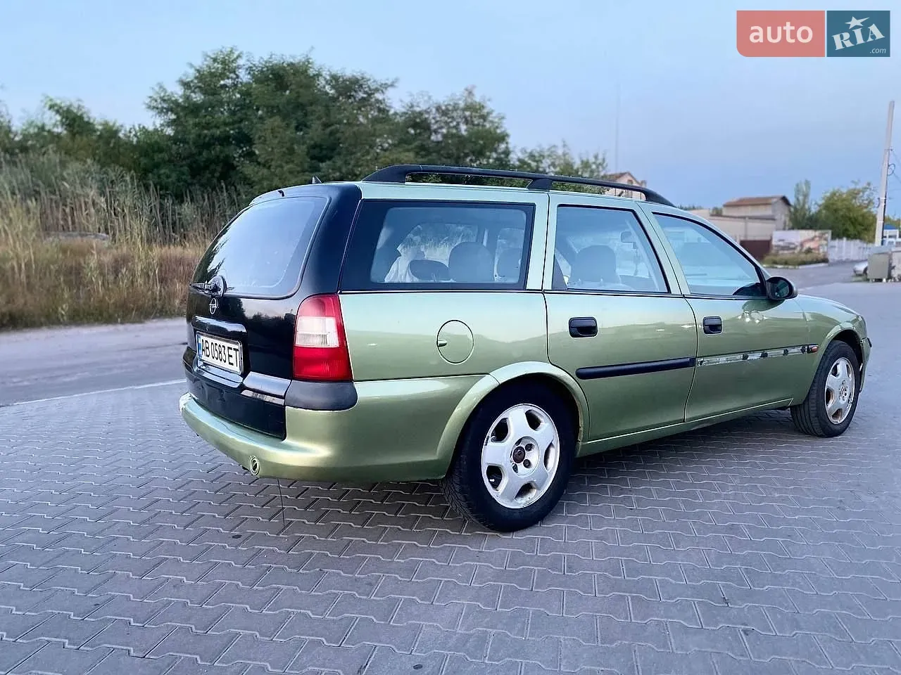 Opel Vectra 1997 photo 2