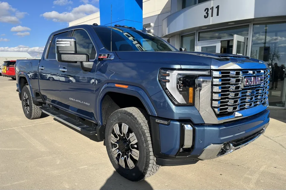 GMC Sierra 2500Hd 2026 photo 4