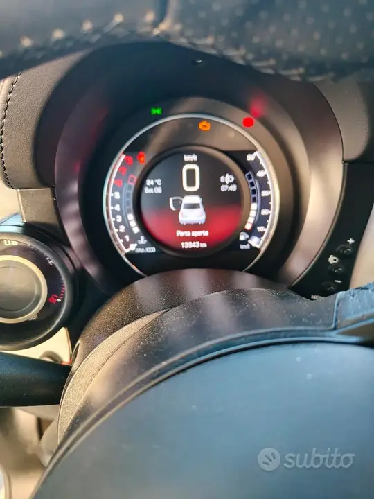 Abarth 595 2021 photo 2